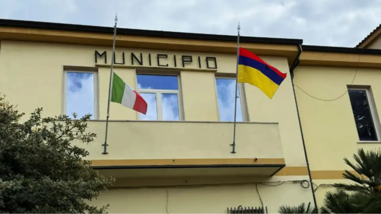 Zungri, parcheggi occupati e saracinesche dell’acquedotto\u00A0manomesse: il Comune annuncia controlli e multe\n