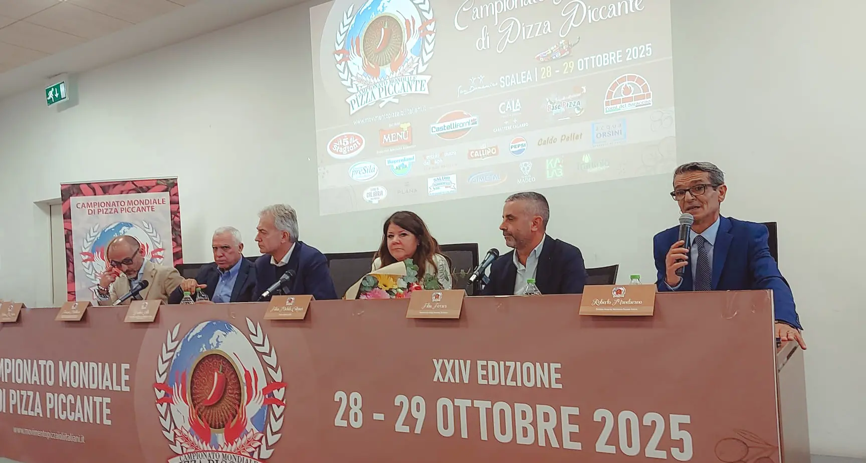 Da tutto il mondo a Scalea per il 24°\u00A0Campionato di pizza piccante: in gara 15 nazioni e 18 regioni d’Italia