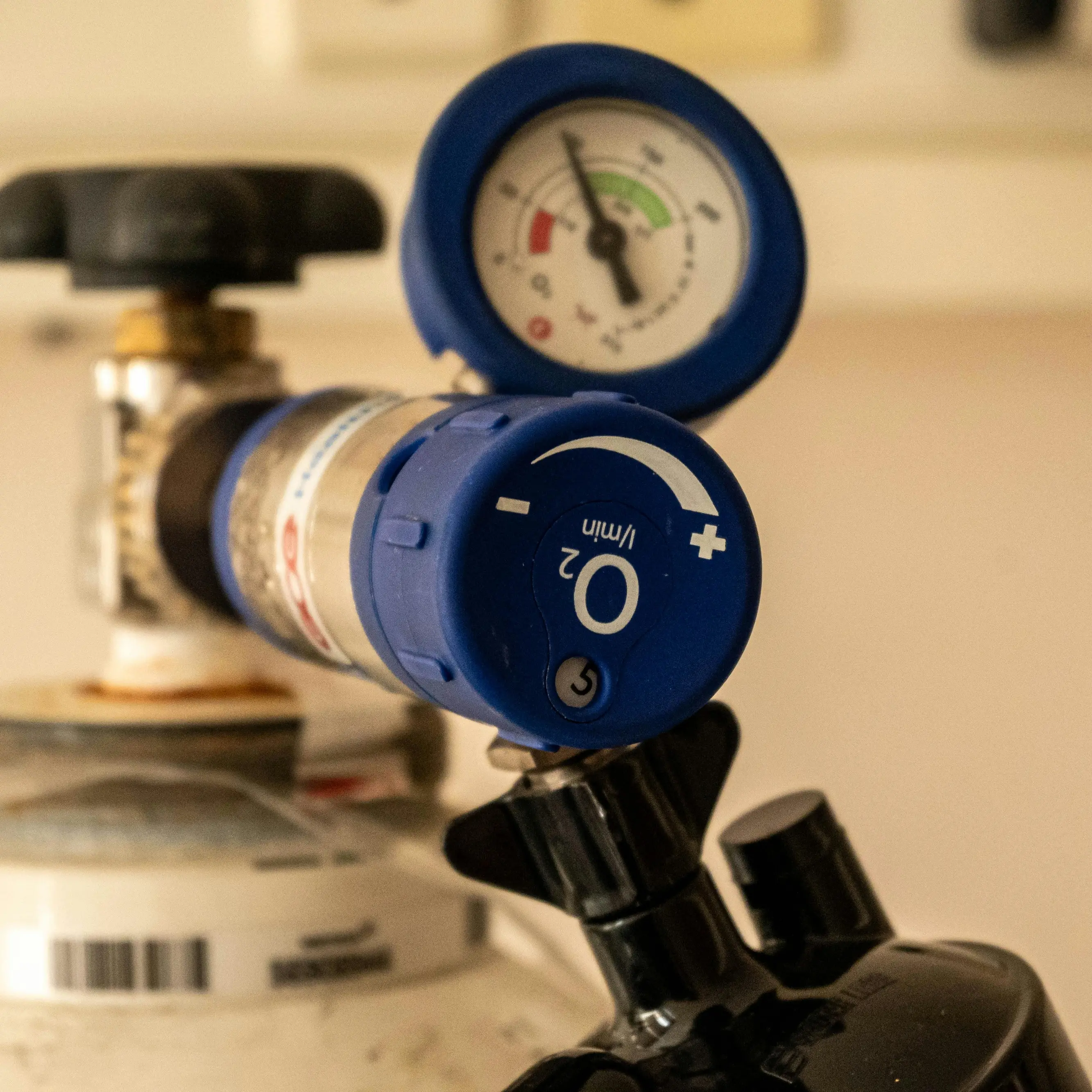 Lo scandalo dei gas medicali a prezzi gonfiati: spreco da un milione di euro per l’Asp di Cosenza\n
