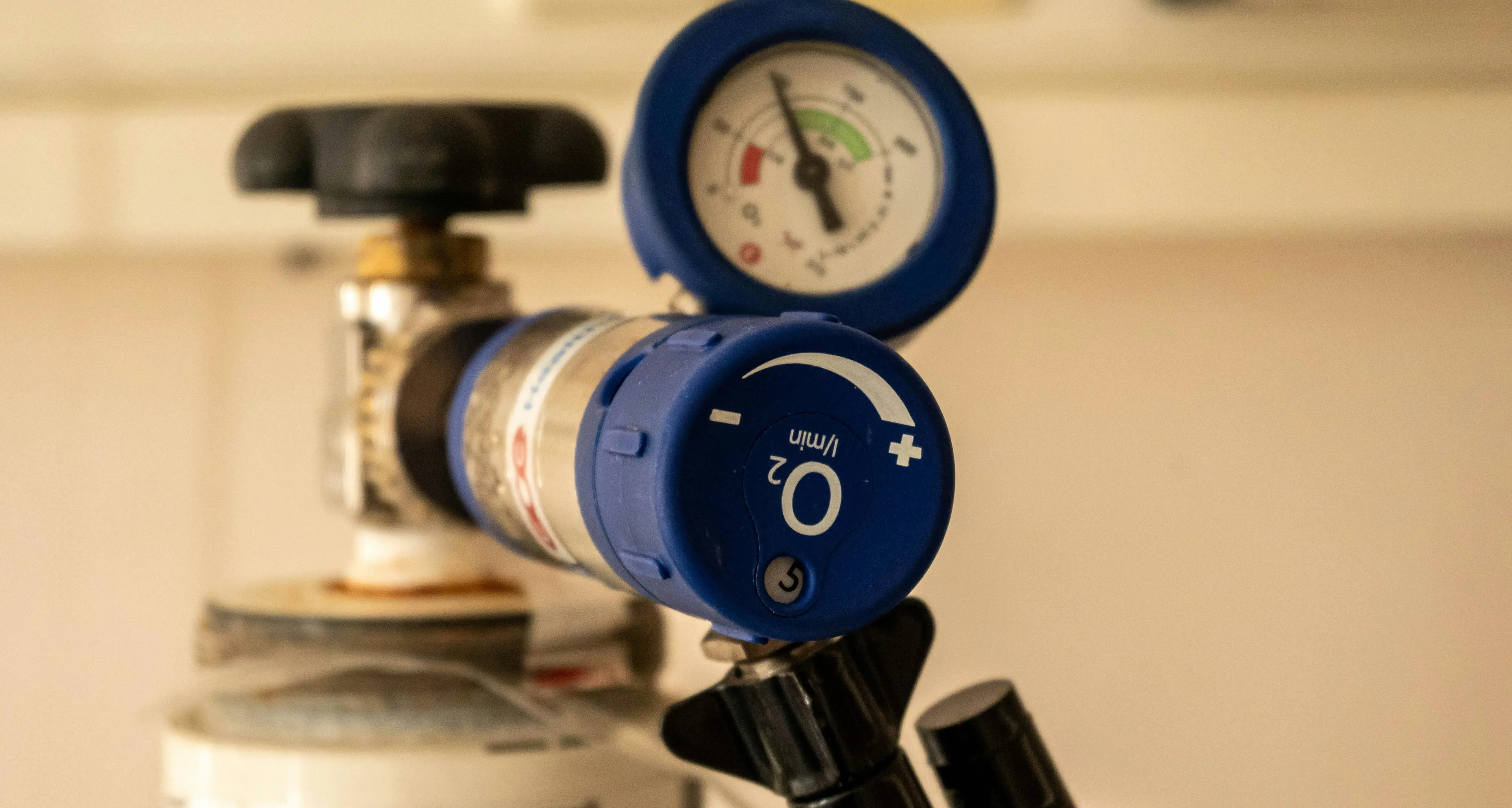 Lo scandalo dei gas medicali a prezzi gonfiati: spreco da un milione di euro per l’Asp di Cosenza\n