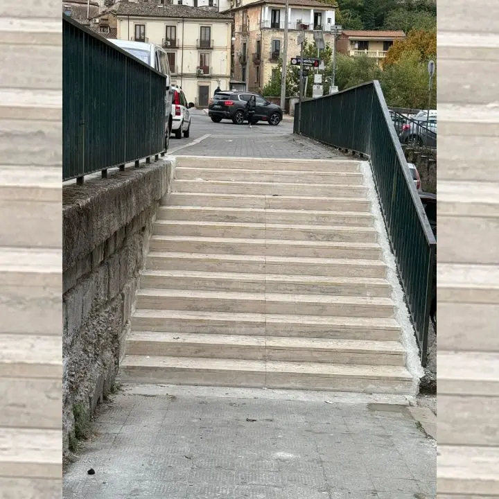 Cosenza, torna percorribile la\u00A0scaletta\u00A0di piazza Tommaso Campanella