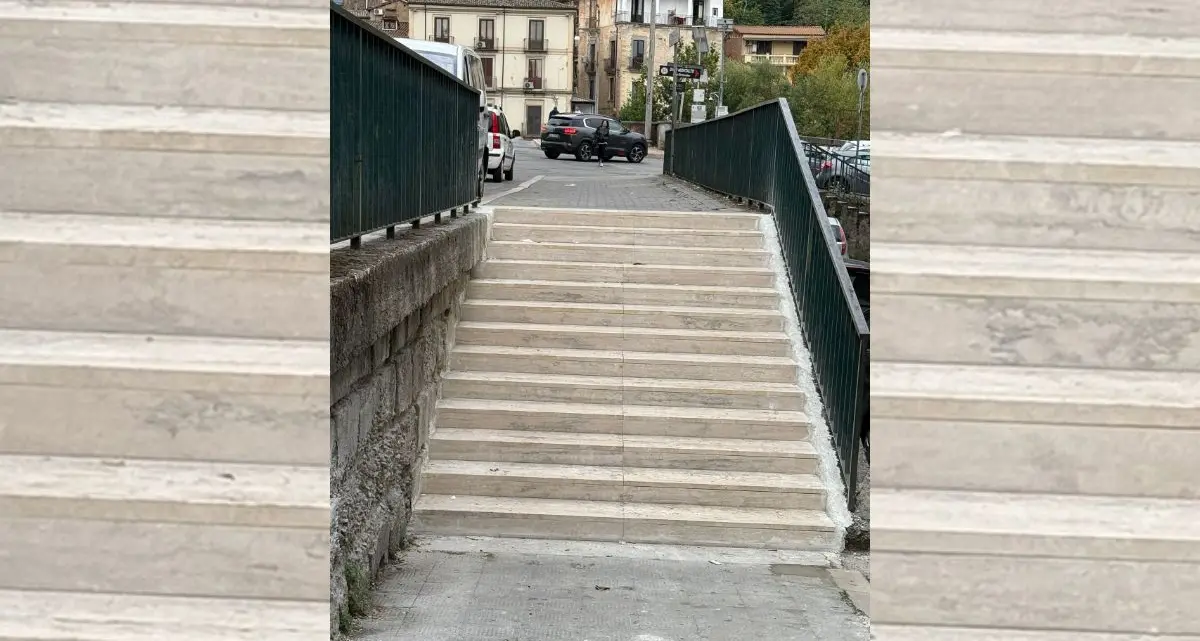 Cosenza, torna percorribile la\u00A0scaletta\u00A0di piazza Tommaso Campanella