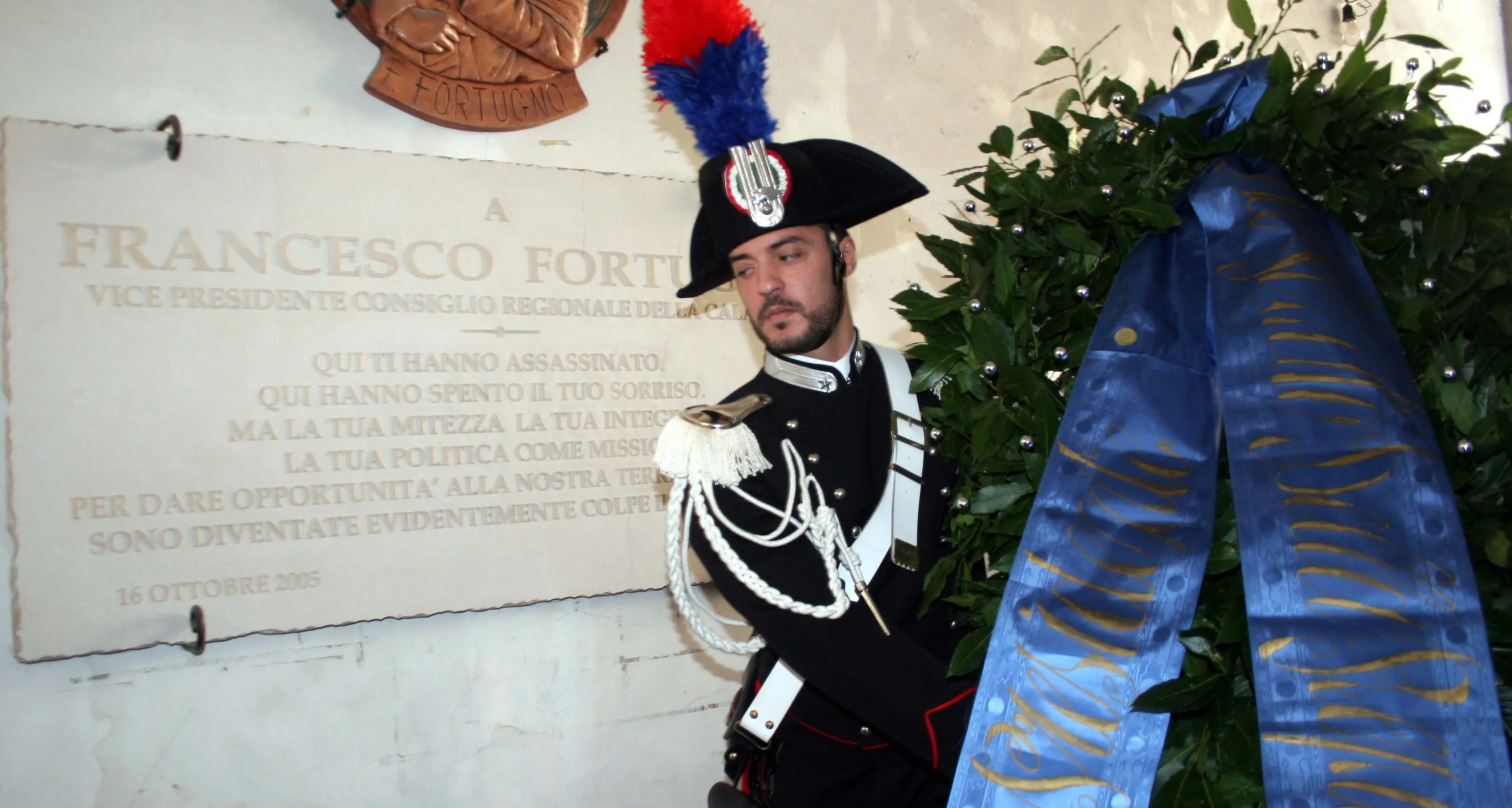 L'omicidio Fortugno, attacco al cuore delle istituzioni calabresi: a Locri il ricordo del medico che sfidò la 'ndrangheta