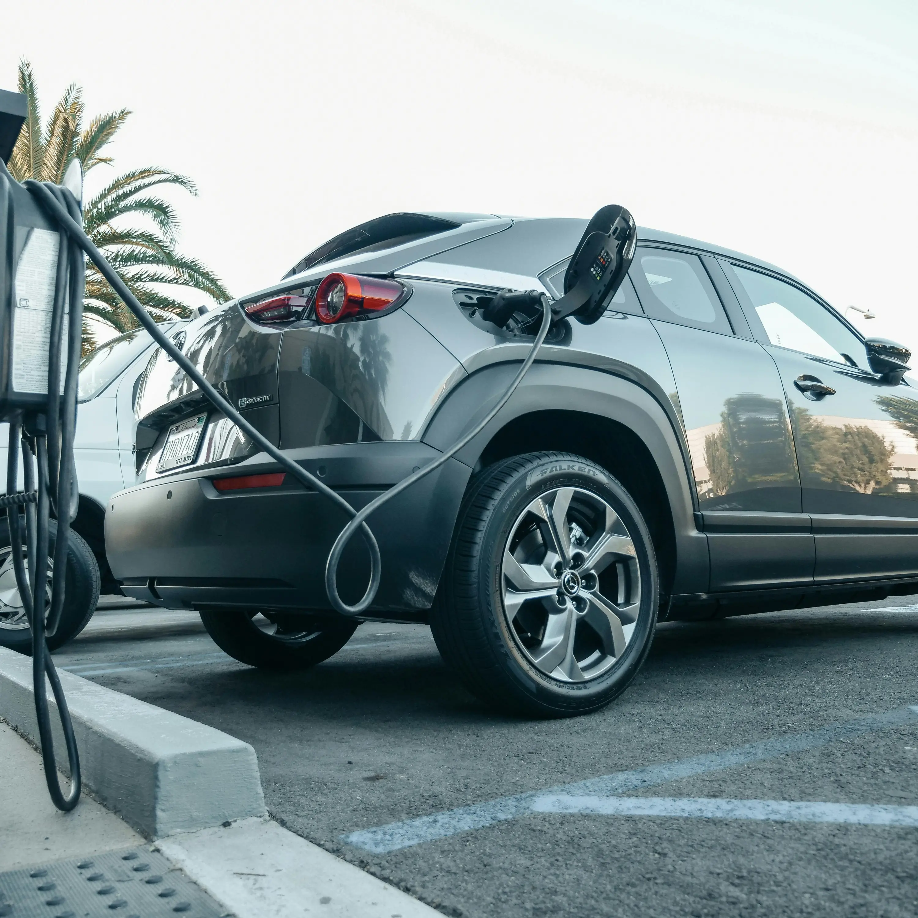 Nuovi bonus\u00A0auto elettriche,\u00A0sconti fino a 11mila euro:\u00A0click day a partire dal 22 ottobre\n
