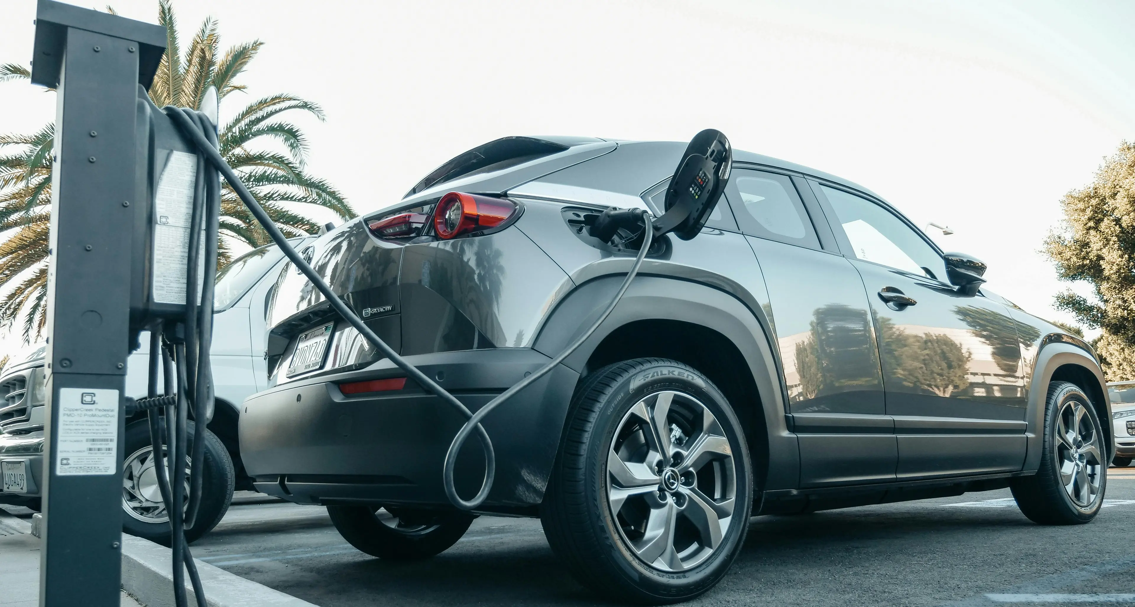 Nuovi bonus\u00A0auto elettriche,\u00A0sconti fino a 11mila euro:\u00A0click day a partire dal 22 ottobre\n
