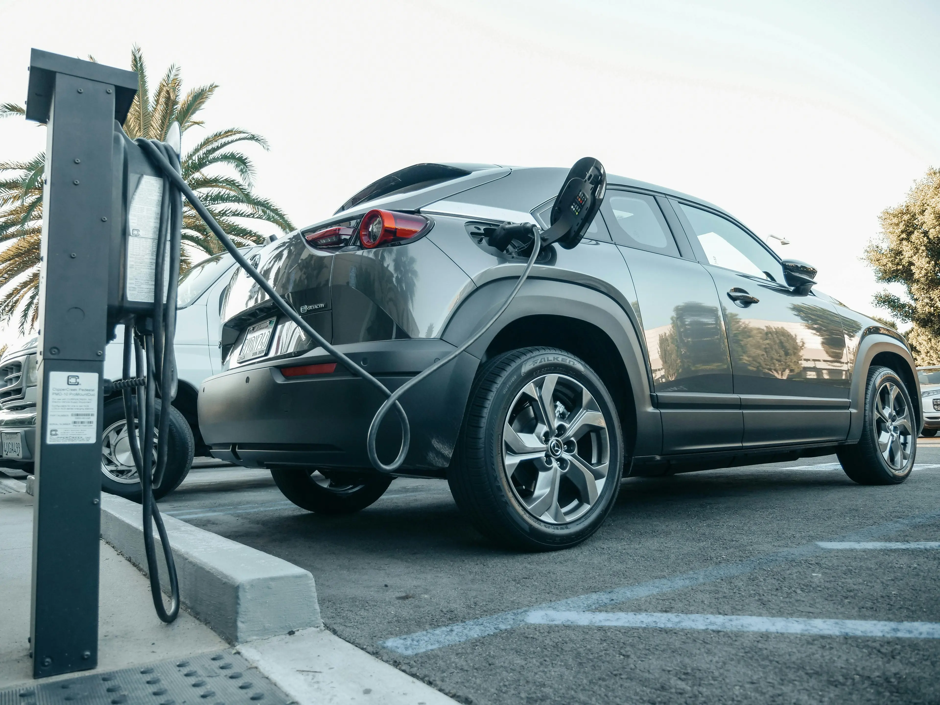 Nuovi bonus\u00A0auto elettriche,\u00A0sconti fino a 11mila euro:\u00A0click day a partire dal 22 ottobre\n