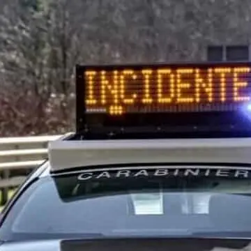 Incidente sulla statale 107 a Caccuri, due feriti nello scontro tra due veicoli