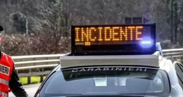 Incidente sulla statale 107 a Caccuri, due feriti nello scontro tra due veicoli