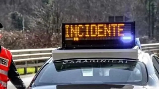 Incidente sulla statale 107 a Caccuri, due feriti nello scontro tra due veicoli