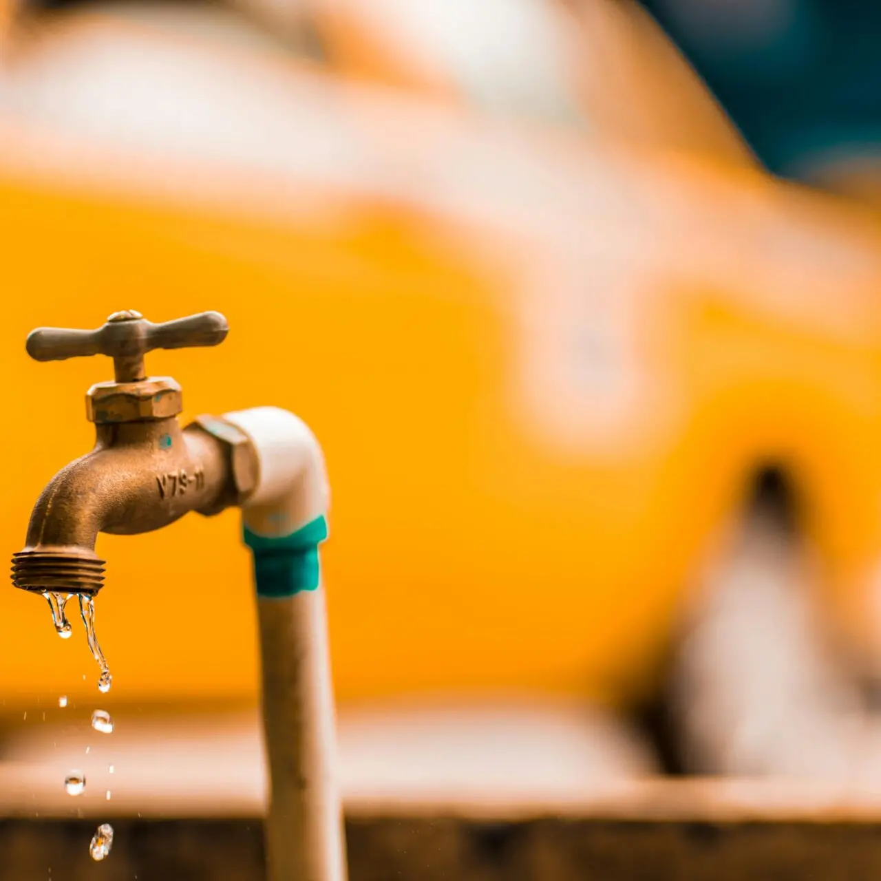 Calabria senz’acqua, dopo Reggio e Crotone la siccità colpisce anche gli acquedotti del Cosentino: cali fino al 30%\n