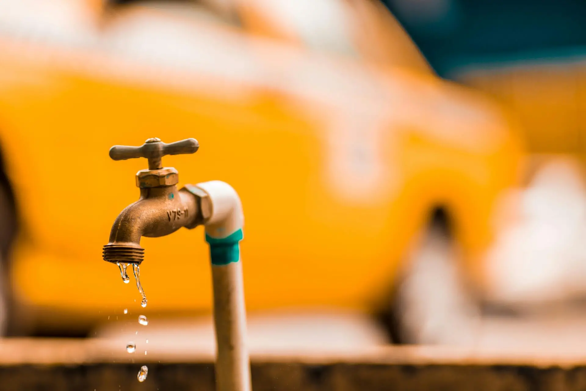Calabria senz’acqua, dopo Reggio e Crotone la siccità colpisce anche gli acquedotti del Cosentino: cali fino al 30%\n
