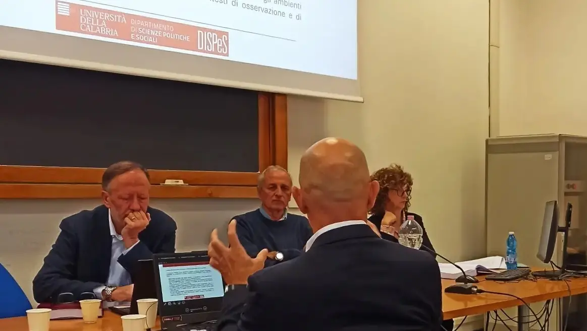 Unical, detenuto consegue il dottorato di ricerca in “Politica, cultura e sviluppo”: è il primo caso in Italia\n