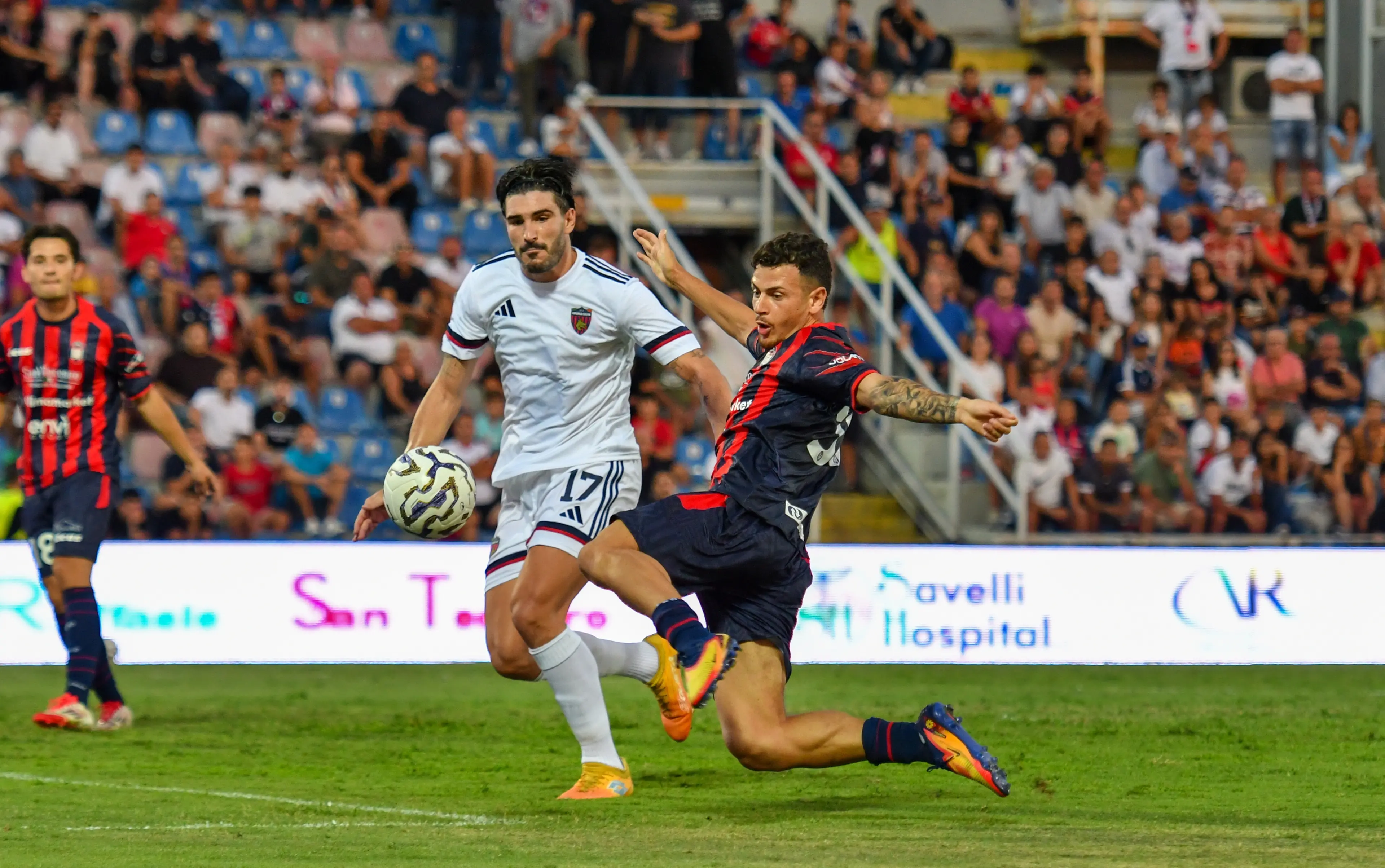 Crotone e Cosenza in campo sabato: per le calabresi due sfide per dare continuità\n