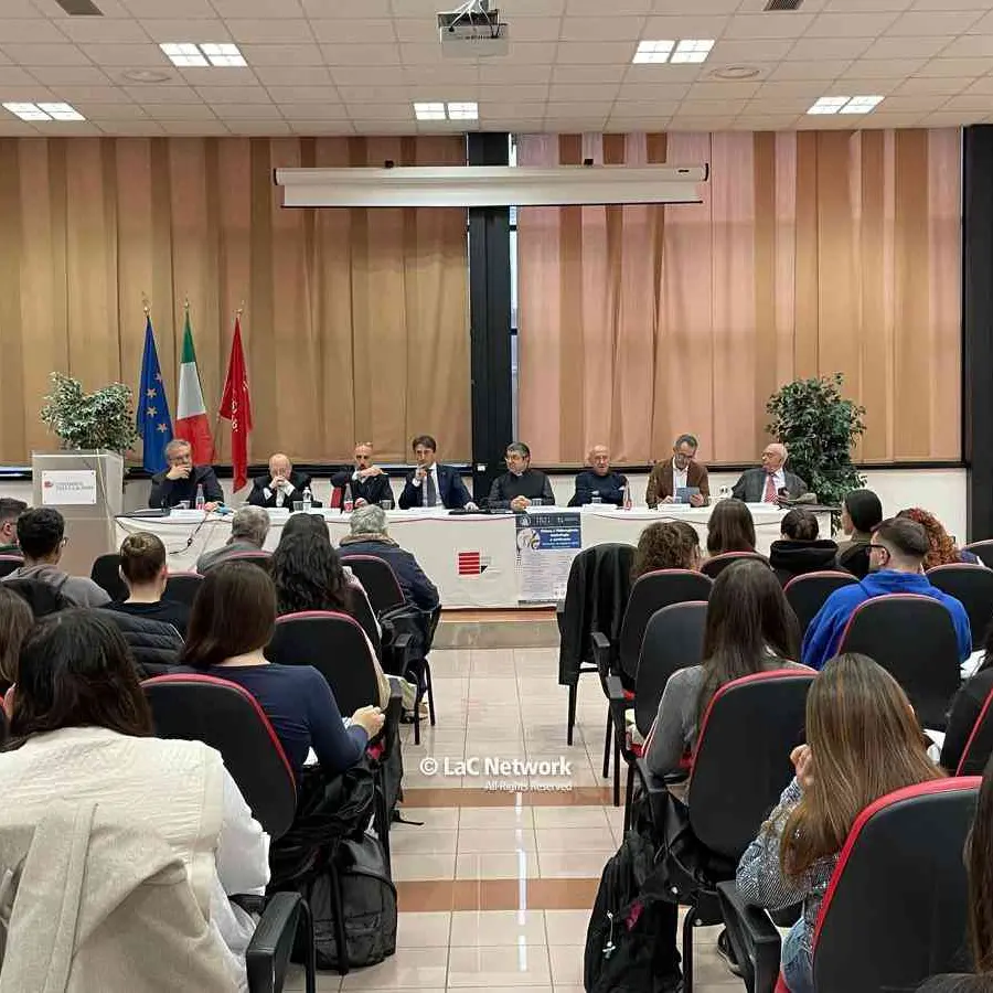 Chiesa e Unical in un fronte comune contro le mafie: «Da qui lanciamo l’allerta ‘ndrangheta»\u00A0\n