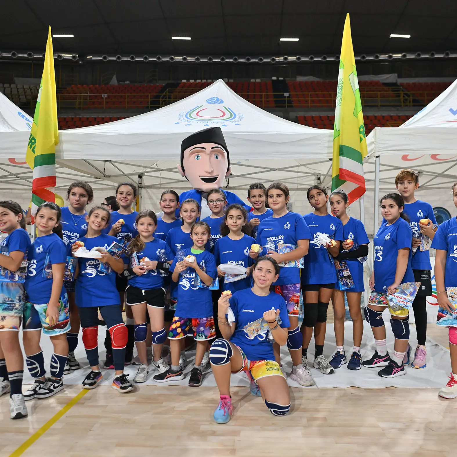 Il Tour della Schiacciata 2025 si conclude a Reggio Calabria con la tappa del Volley S3 che unisce giovani, sport e inclusione al PalaCalafiore\n