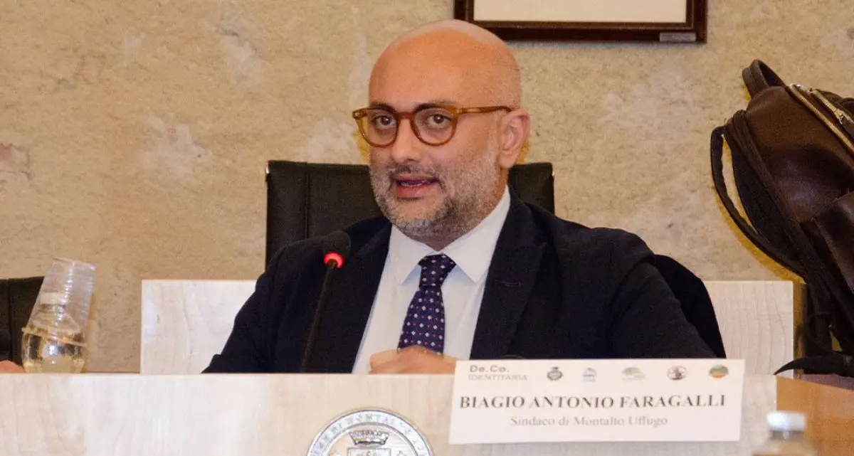Nuovo ospedale, Montalto e Rende fanno squadra. Faragalli: «Costruiamo un’area europea, oltre ogni campanilismo»\n