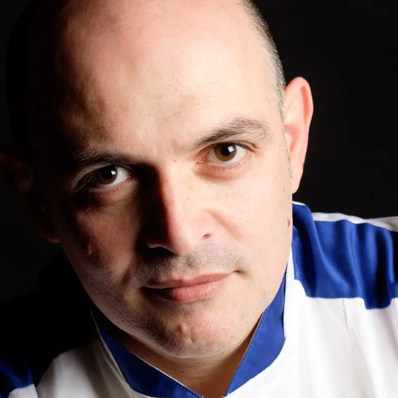 Filippo Cogliandro al Festival del Cinema di Roma: lo chef reggino in nomination per il prestigioso premio “Chef del Cinema 2025”\n