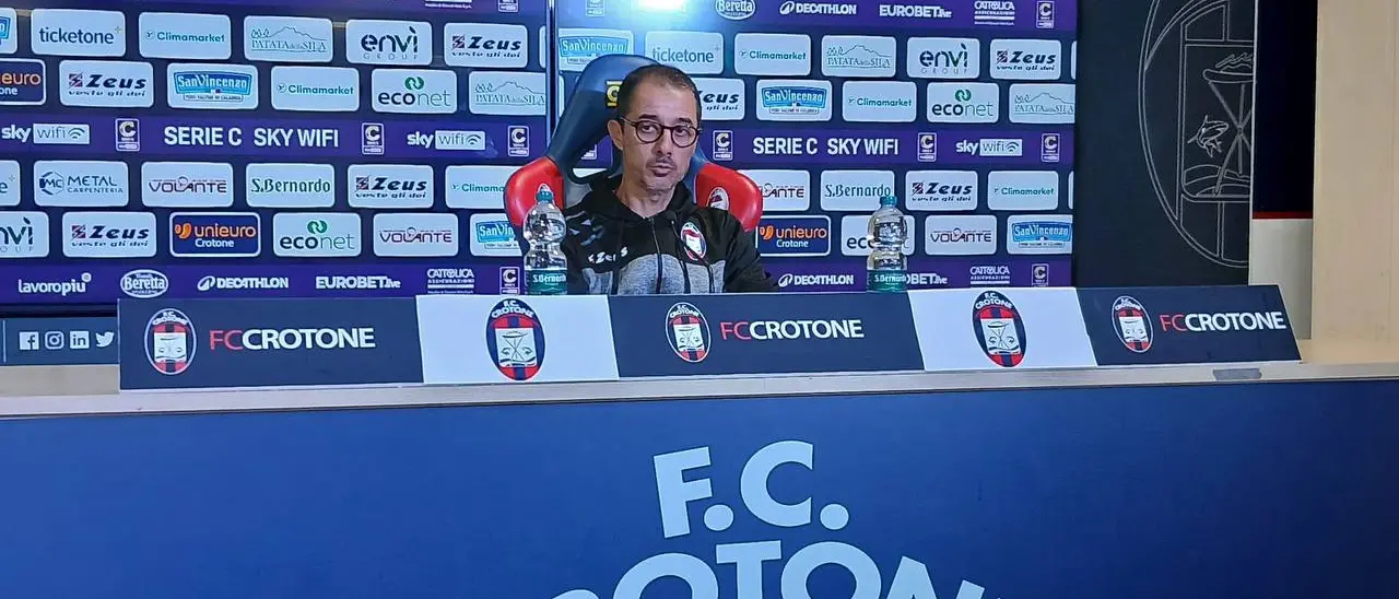 Verso Crotone-Monopoli, Longo:\u00A0«Servirà intelligenza tattica»\n