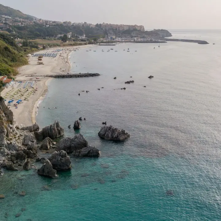 Riqualificazione spiagge Michelino e La Grazia a Parghelia, l’opposizione incalza: «Mancanza di trasparenza»\n