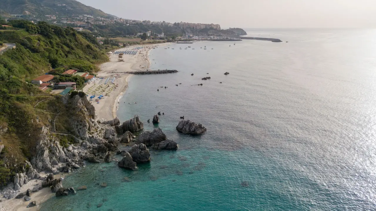 Riqualificazione spiagge Michelino e La Grazia a Parghelia, l’opposizione incalza: «Mancanza di trasparenza»\n
