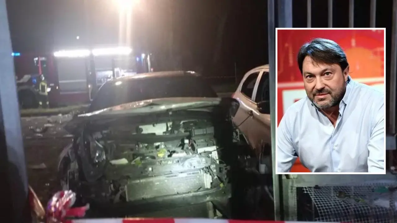 Bomba distrugge le auto di Sigfrido Ranucci e della figlia, il conduttore di Report nel mirino: «Ordigno che poteva uccidere»\n