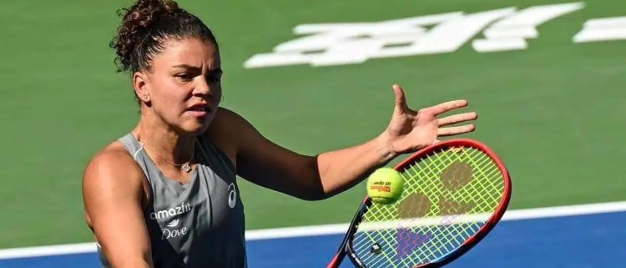 Tennis,\u00A0Jasmine Paolini conquista la\u00A0semifinale a Ningbo…\u00A0e vede le Finals