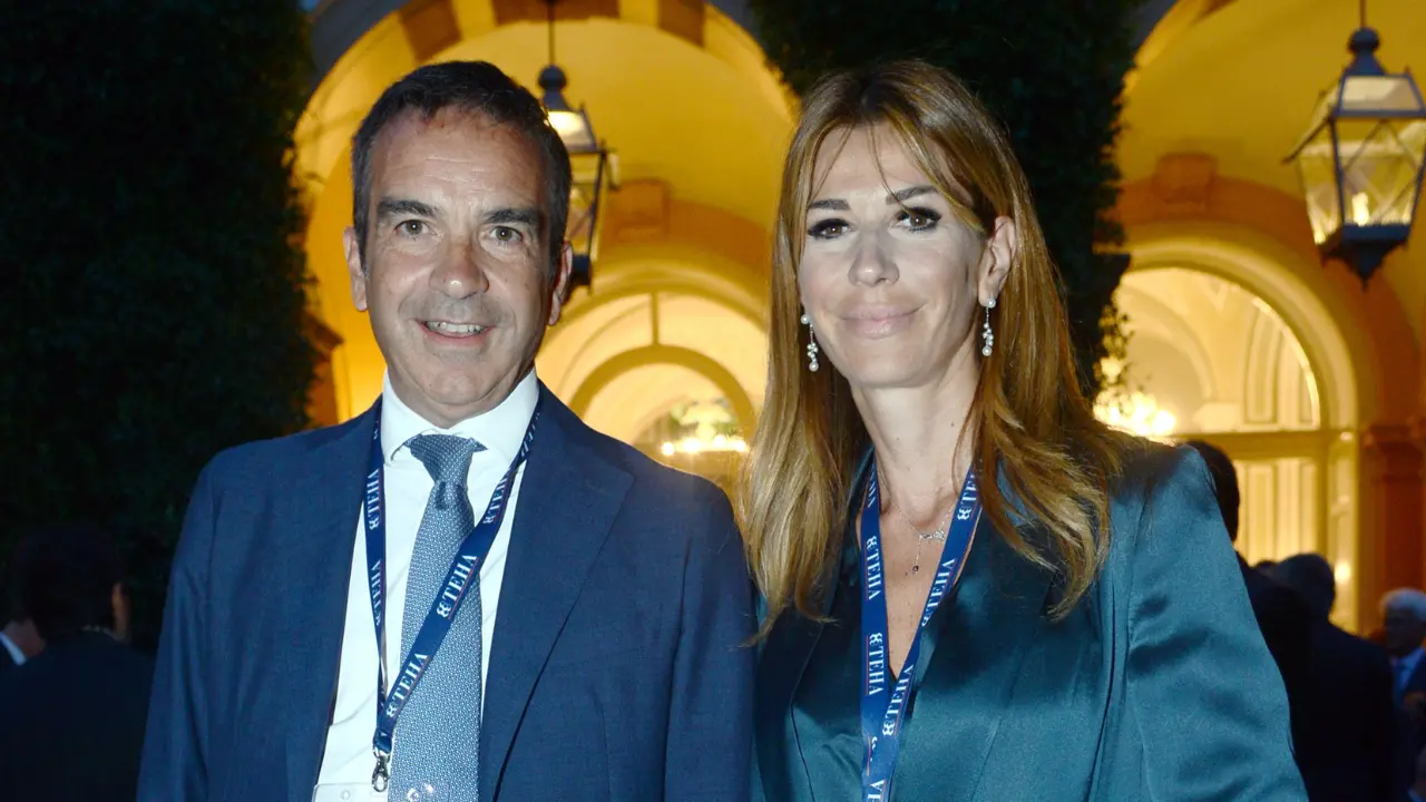 «Gli offrii un caffè e da allora non ci siamo più lasciati»: Matilde Siracusano racconta la storia d’amore con Roberto Occhiuto\n