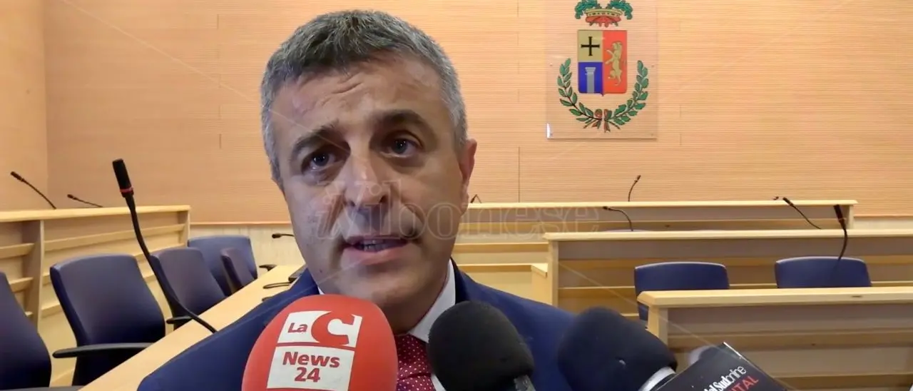 Zambrone, Iannello (Udc): «Il sindaco L’Andolina celebra il suo trionfo? Non si illuda, non è finita qui»