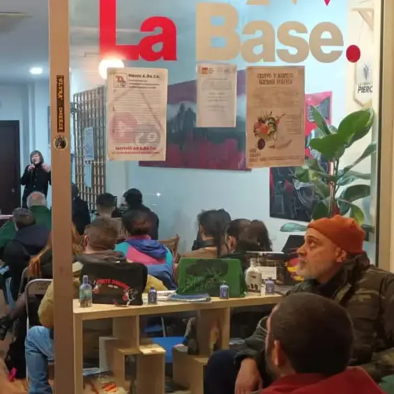 Cosenza, La Base lancia messaggi dopo le Regionali: «Costruiamo l’alternativa battendo la rassegnazione»