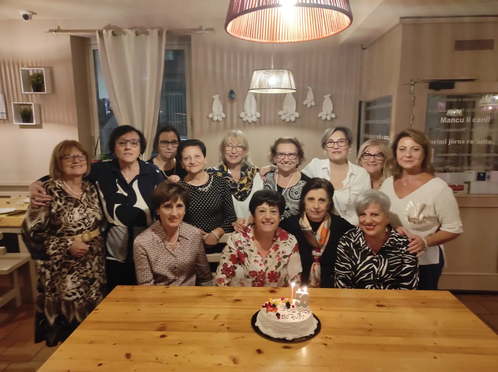 Le ex allieve del tecnico femminile di Reggio si ritrovano a 50 anni dal diploma di maturità\n\n\n