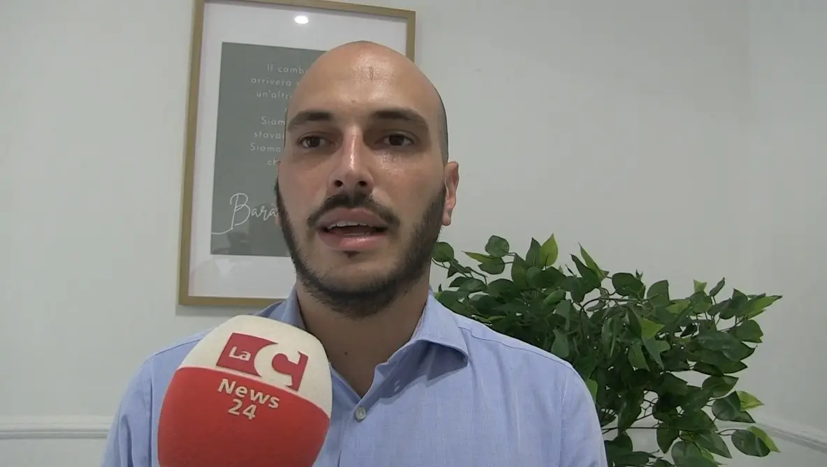 «Grande amarezza ma non mollo»: il sindaco di Jonadi parla dopo l’intimidazione shock in Comune