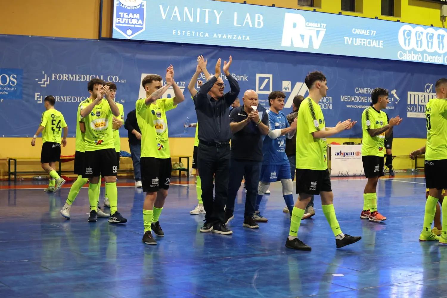 Cadi antincendi futura eroica: battuta la capolista taranto e vetta per una notte\n