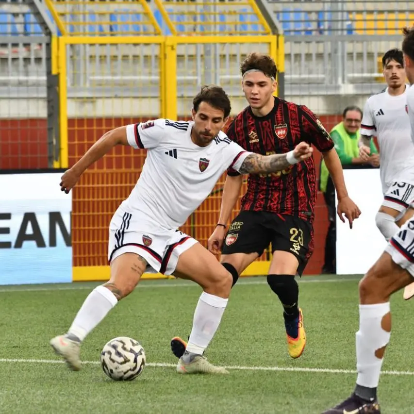 Serie C, Cosenza rimontato due volte: col Sorrento (a Potenza) finisce 2-2