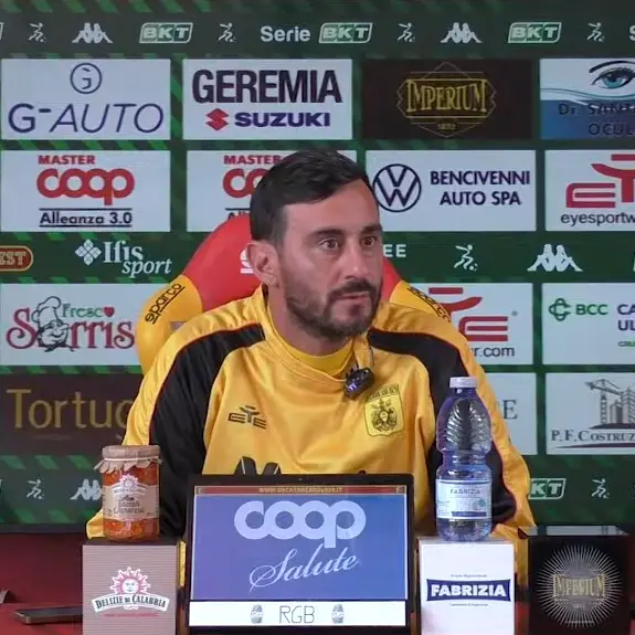 Catanzaro-Padova, Aquilani: «Serve percepire il pericolo e mettere cattiveria. Dobbiamo trasformare la crescita in risultati»\n