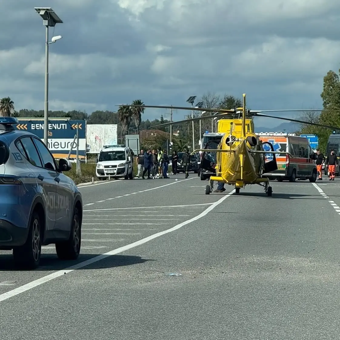 Scontro mortale sulla SS 106 Jonica. Muore un 19enne: inutile l'intervento dell'elisoccorso