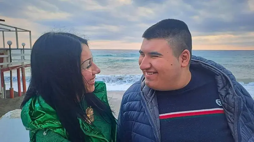 Dal silenzio al\u00A0sorriso,\u00A0una vita oltre le barriere dell’autismo: la storia di Aldo “l’amico di tutti”\n