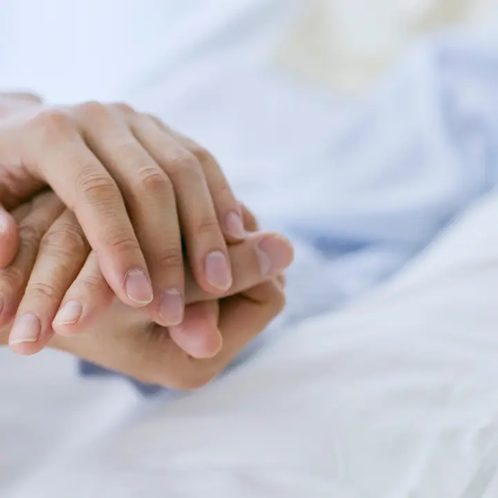 «Un inno alla buona sanità calabrese: la mia storia di speranza e gratitudine. Grazie ai medici di Reggio sono viva»\n