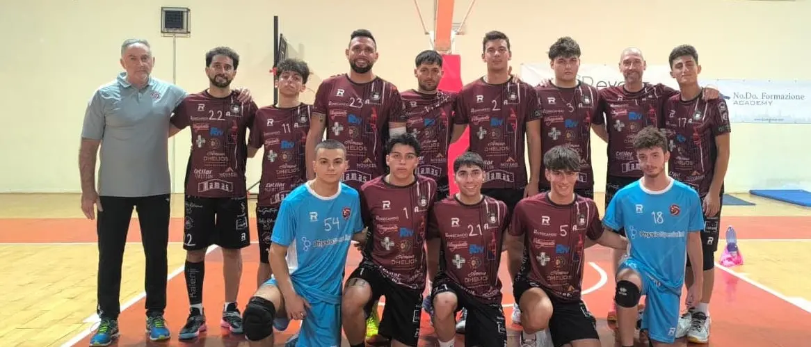 Volley, tiè-break fortunato per la Dhelios Reggio Calabria: finisce 3-2 a Rende\n