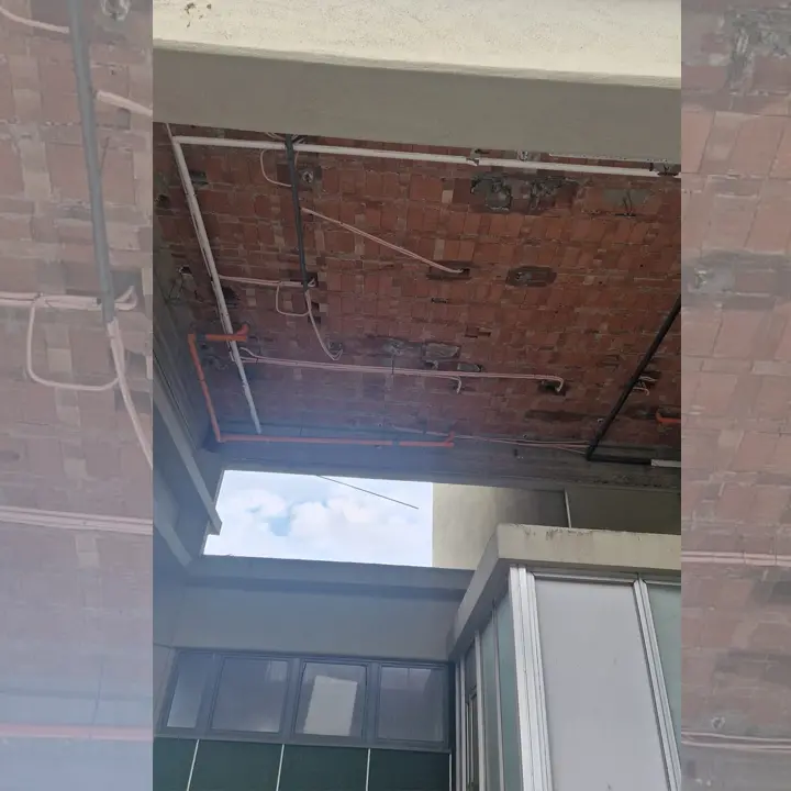 Cosenza, crollo al parcheggio della stazione di Vaglio Lise