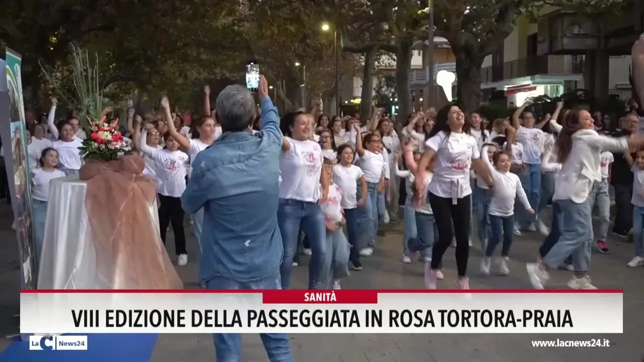 VIII edizione della passeggiata in rosa Tortora-Praia
