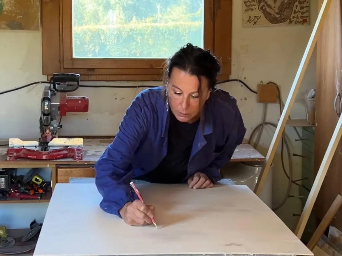 La rinascita attraverso la pittura, la lametina Sonia Bellezza racconta come ha trasformato il dolore in arte