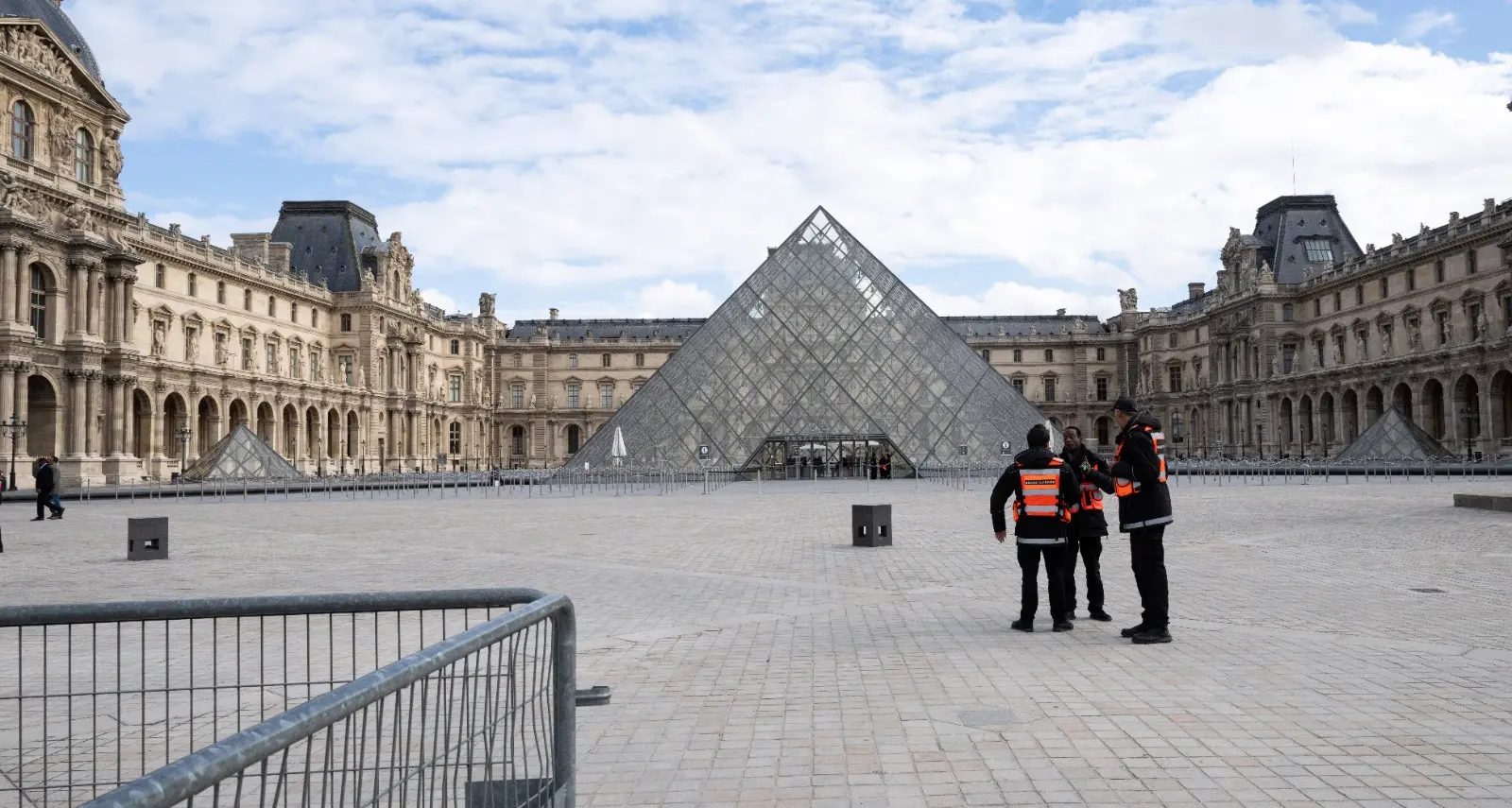 Che fine potrebbe fare «l’inestimabile» refurtiva del Louvre? Ipotesi, mercati e tempistiche dello smaltimento\n