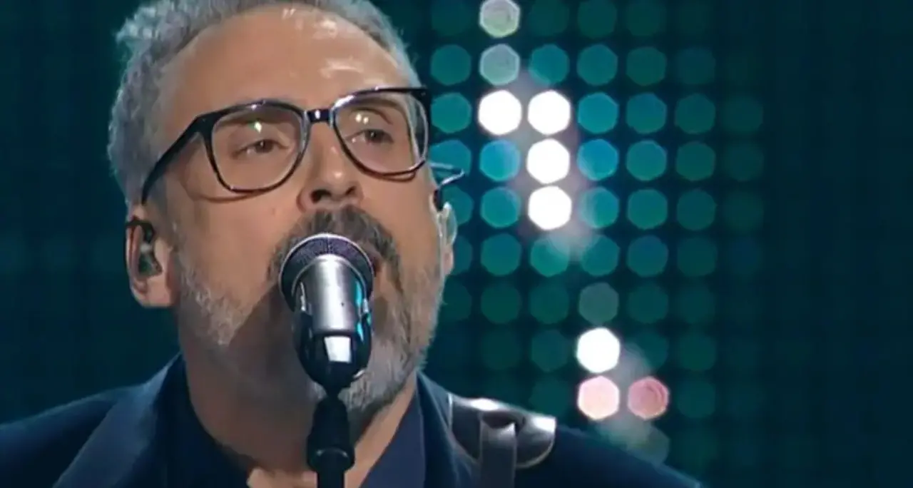 Capodanno, a Cosenza si lavora per il grande colpo: Brunori, Amoroso e Antonacci in corsa