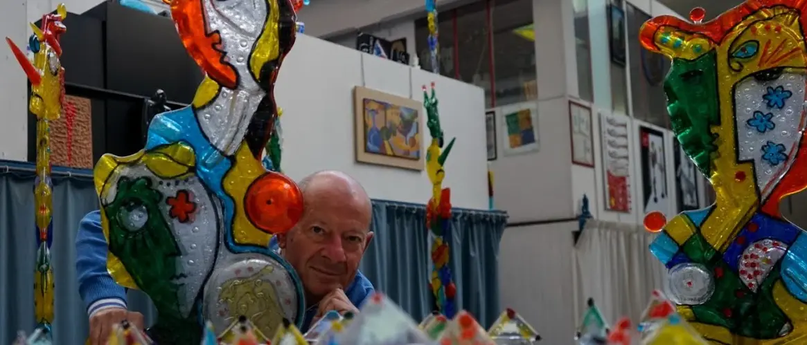 “Trasparenze tra storie e miti”: a Catanzaro la mostra dell’artista Vigliaturo inaugura gli eventi promossi dal Premio Carlino d’Argento\n