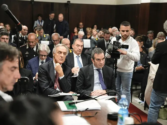 In Calabria (solita) sanità in chiaroscuro: - 307 milioni per i viaggi della speranza, Azienda Zero in ritardo ma migliorano i Lea