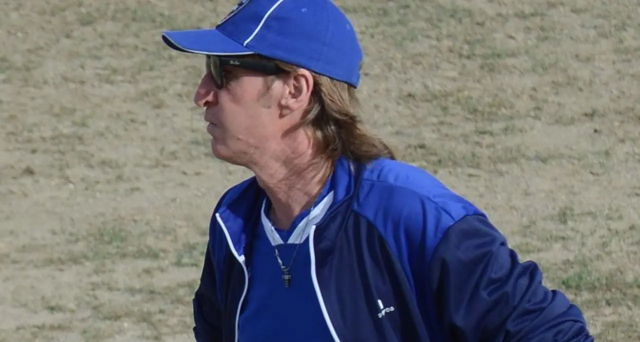 Dilettanti, i primi bilanci di mister Cipparrone:\u00A0«Eccellenza equilibrata, Praiatortora sorpresa. DB Rossoblù delusione»\n