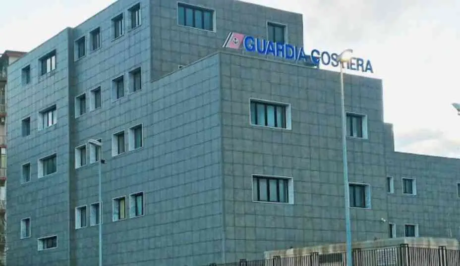 Crotone, sequestrata per illeciti ambientali un’area di quasi 4mila metri quadri di un’impresa di automezzi\n