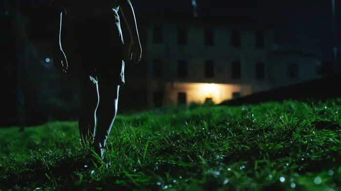 <p>Un fotogramma tratto dalla serie Netflix &quot;Il Mostro&quot; (Ansa), crediti di&nbsp;Emanuela Scarpa\\\\Netflix</p>\\n