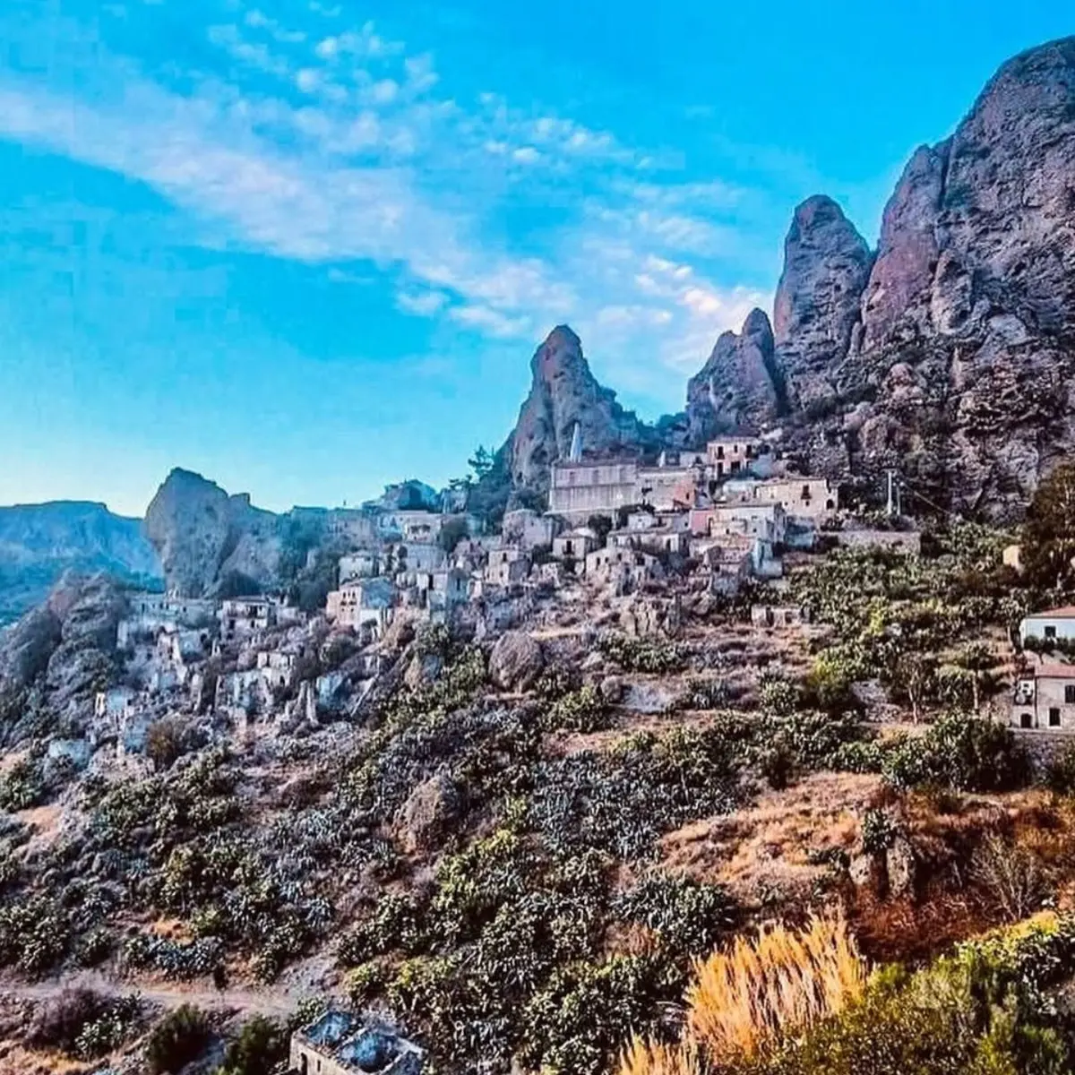 Pentedattilo, la carezza del tempo\n