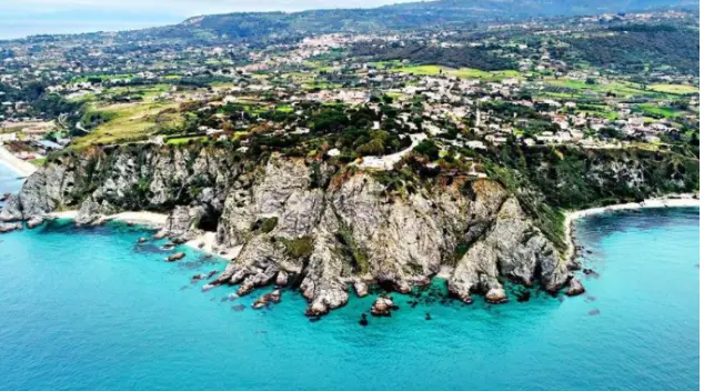 Il turismo del futuro parte dal mare: gli studenti del Nautico di Pizzo aprono la Settimana dei Parchi Marini della Calabria\n\u00A0\n